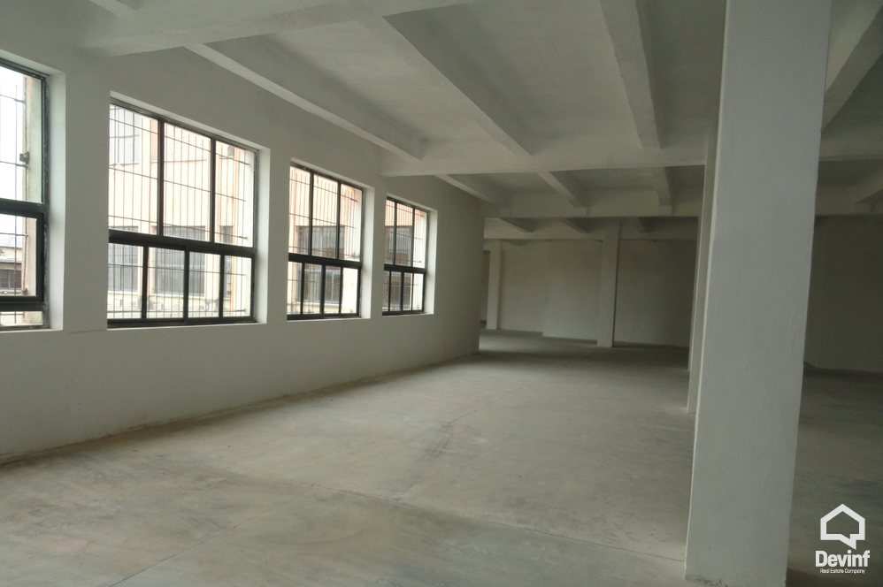 Tirane For Rent Warehouse  In the old industrial area of Tirana Warehouse