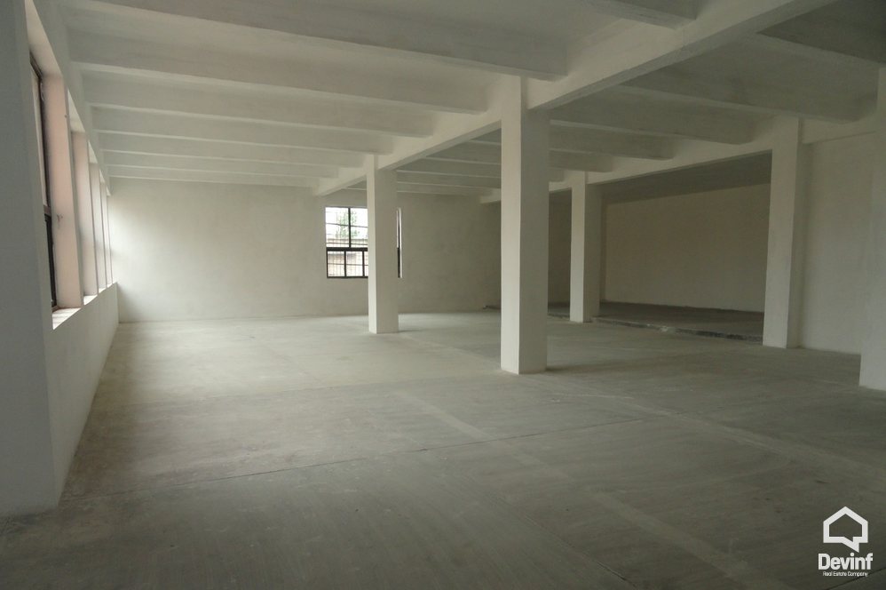 Tirane For Rent Warehouse  In the old industrial area of Tirana Warehouse
