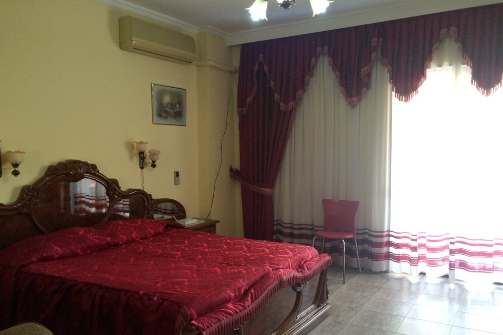 Tirane Qera Apartament 2+1+A Apartament prane Hotel Tiranes apartament