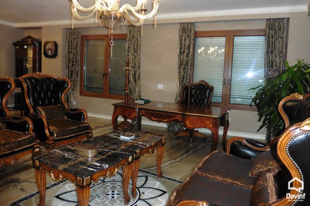 Tirane Qera Zyre  Ne Bulevardin Gjergj Fishta Zyre