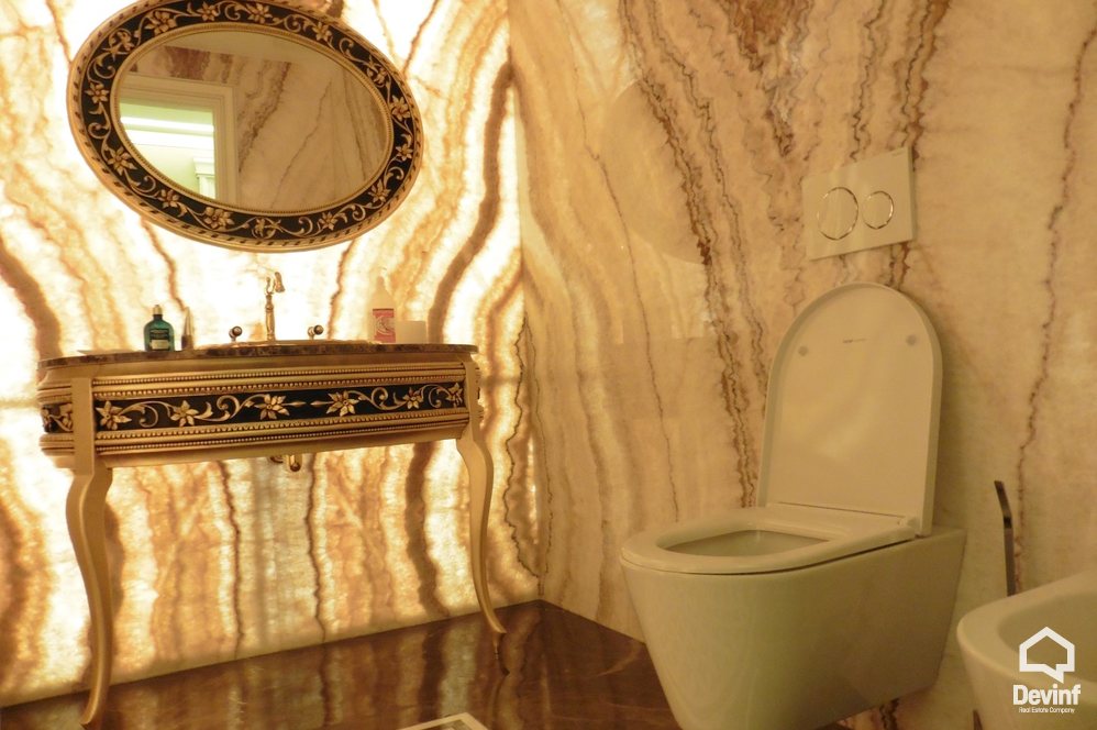 Tirane Qera Zyre  Ne Bulevardin Gjergj Fishta Zyre