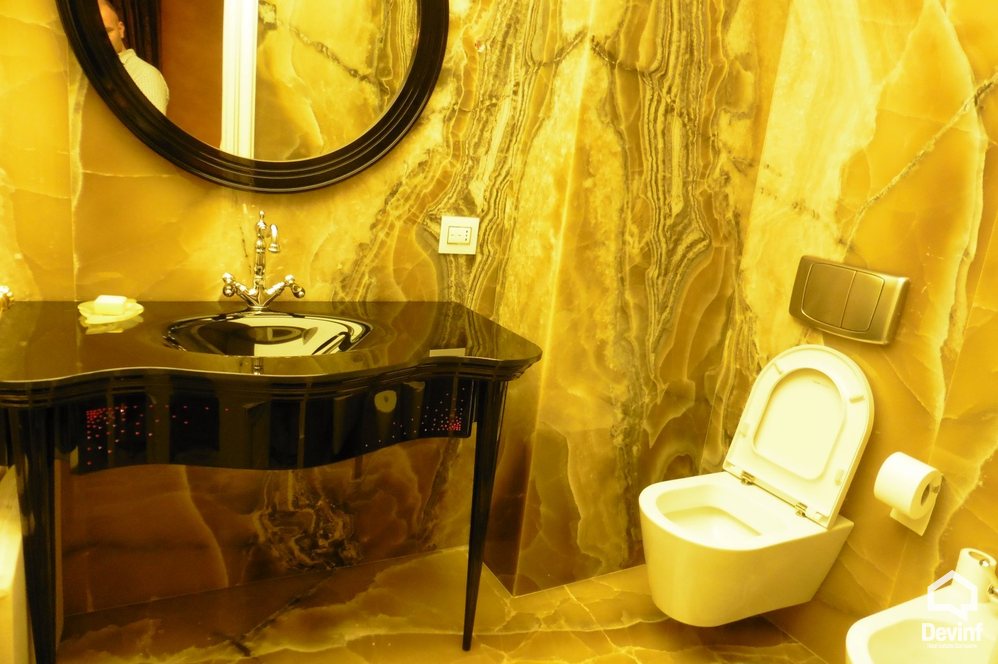 Tirane Qera Zyre  Ne Bulevardin Gjergj Fishta Zyre