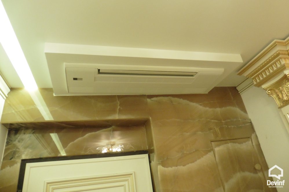 Tirane Qera Zyre  Ne Bulevardin Gjergj Fishta Zyre