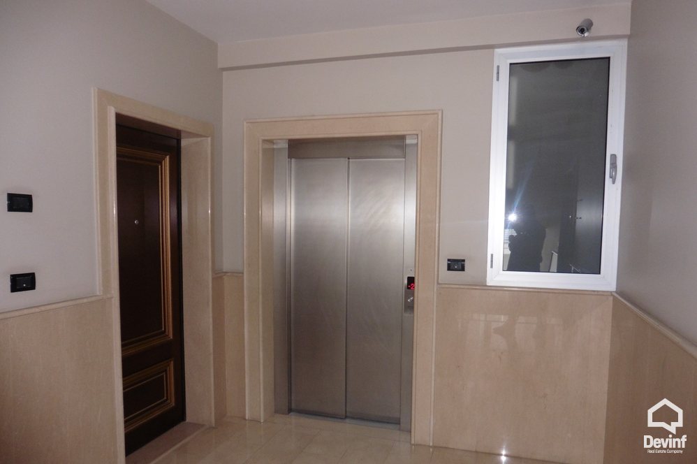 Tirane Qera Zyre  Ne Bulevardin Gjergj Fishta Zyre