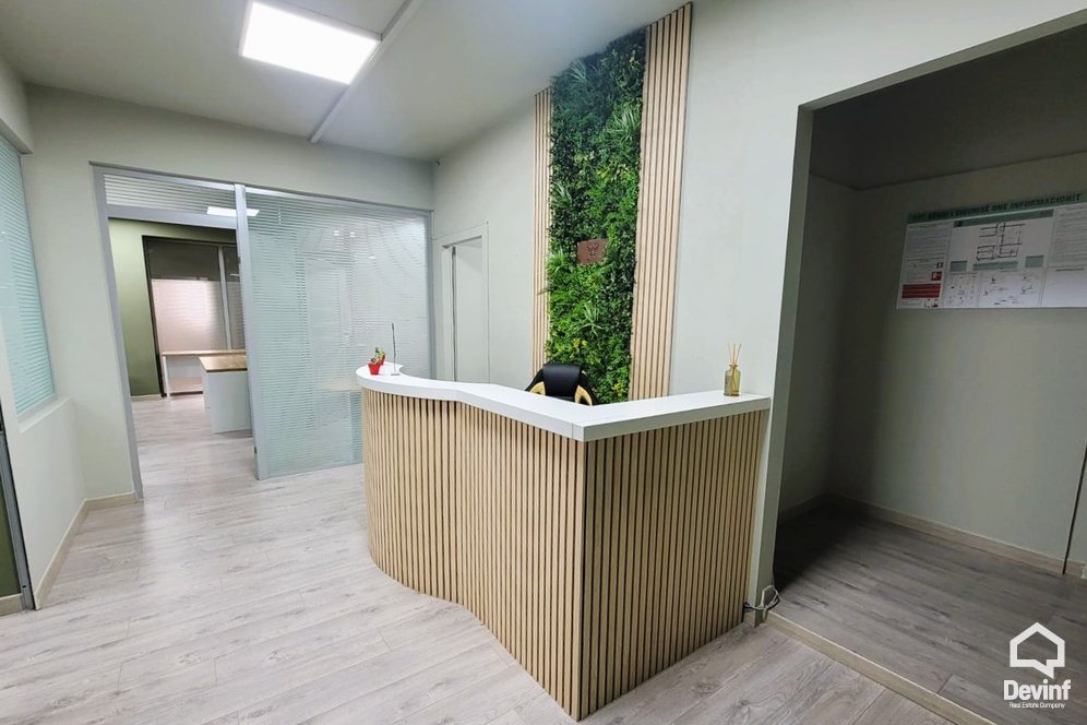 Tirane Qera Zyre  Zyre ne zonen e Bllokut zyre call center klinike