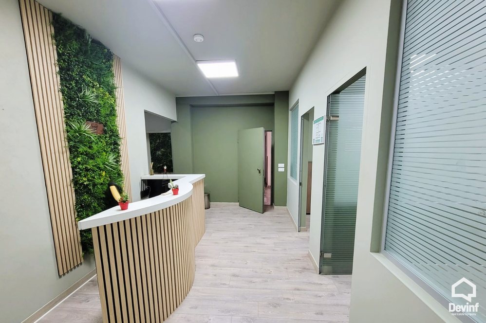 Tirane Qera Zyre  Zyre ne zonen e Bllokut zyre call center klinike
