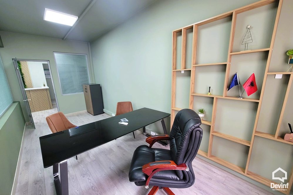 Tirane Qera Zyre  Zyre ne zonen e Bllokut zyre call center klinike