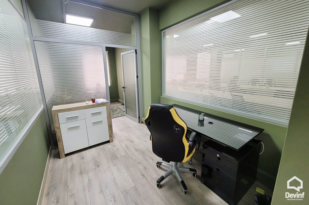 Tirane Qera Zyre  Zyre ne zonen e Bllokut zyre call center klinike