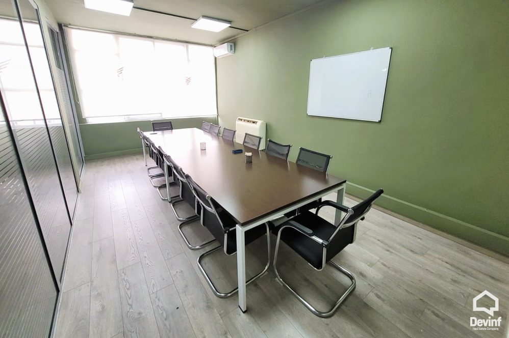 Tirane Qera Zyre  Zyre ne zonen e Bllokut zyre call center klinike