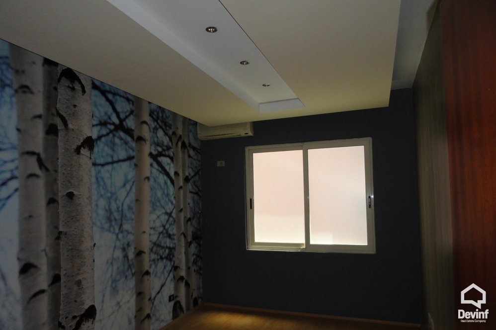 Tirane Qera Zyre  Zyre ne zonen e Ish-Bllokut Zyre