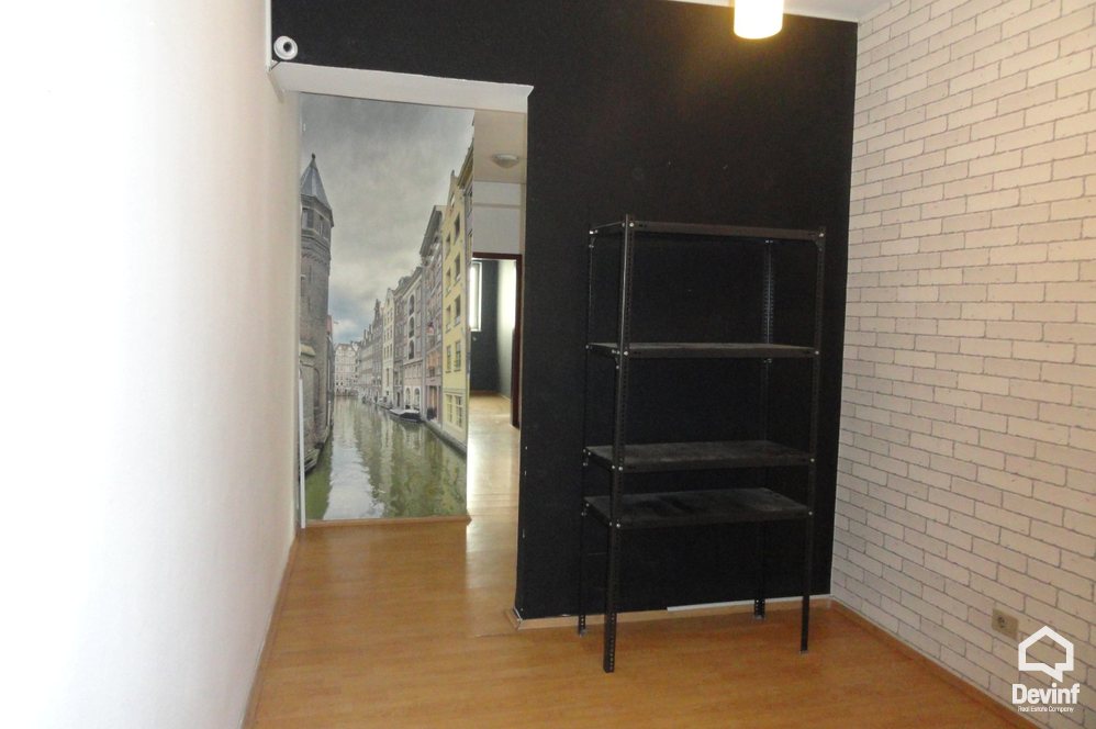 Tirane Qera Zyre  Zyre ne zonen e Ish-Bllokut Zyre