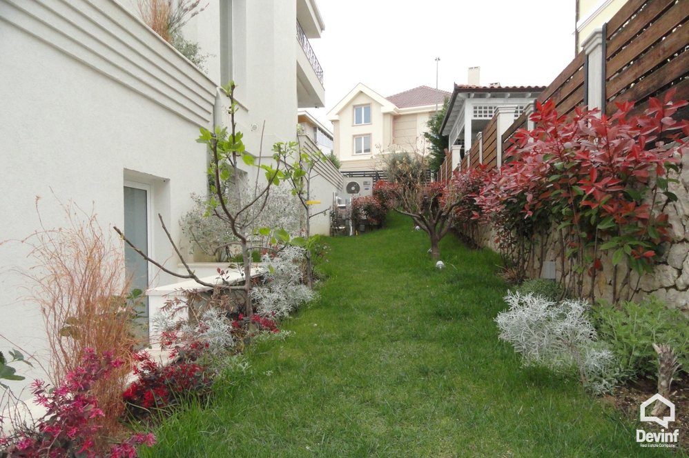 Tirane Qera Vile  Vile ne kompleks rezindecial ne zonen e Farkes kompleks rezidencial