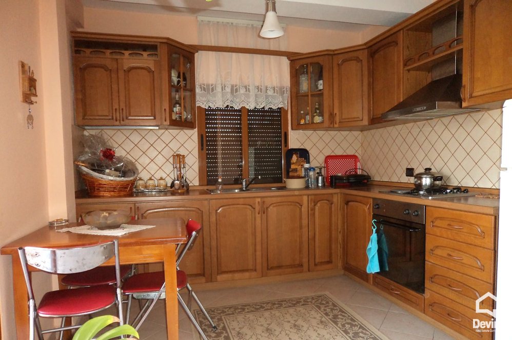 Tirane Shitje Apartament 3+1+A Rruga Bardhyl apartament