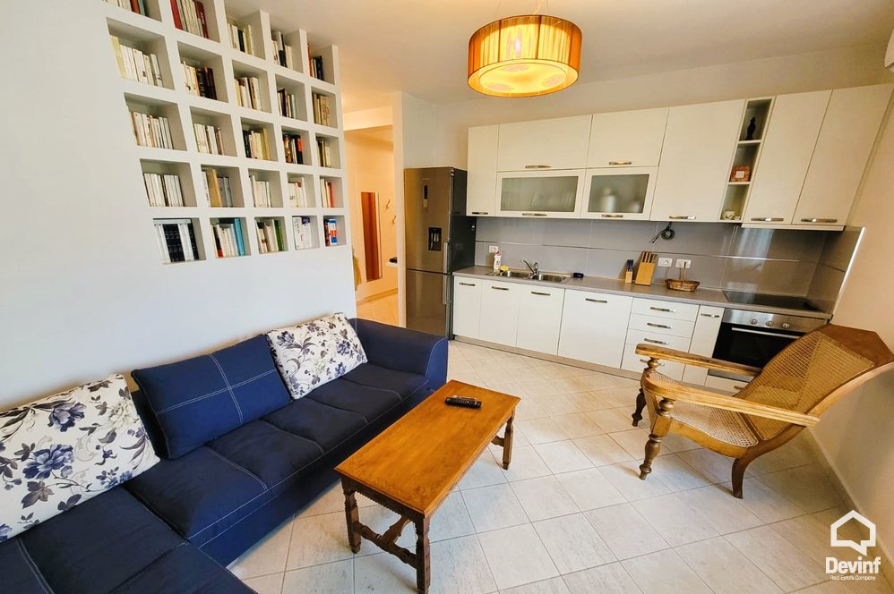 Tirane Qera Apartament 1+1+A Apartament ne Bulevardin Zhan Dark apartament
