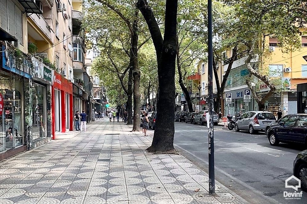 Tirane Shitje Dyqan  Rruga Myslym Shyri dyqan