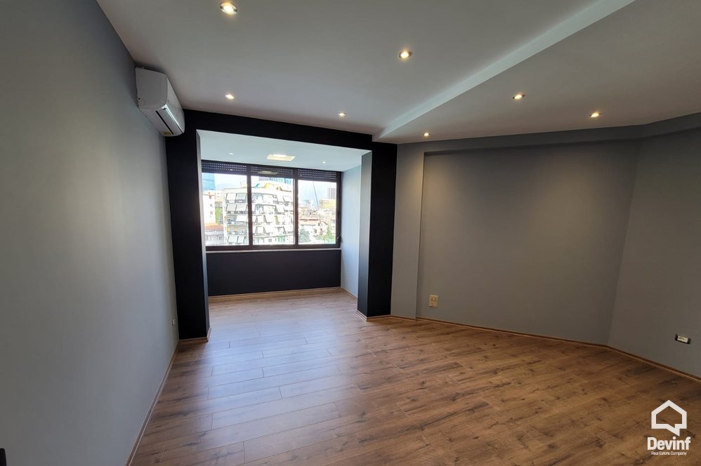 Tirane Qera Zyre 3+1+A Zyre ne Bulevardin Gjergj Fishta shume parne zones se Bllokut zyre