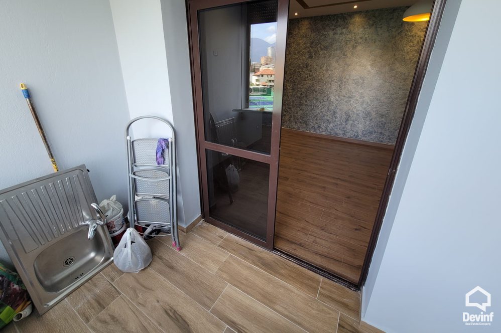 Tirane Qera Zyre 3+1+A Zyre ne Bulevardin Gjergj Fishta shume parne zones se Bllokut zyre