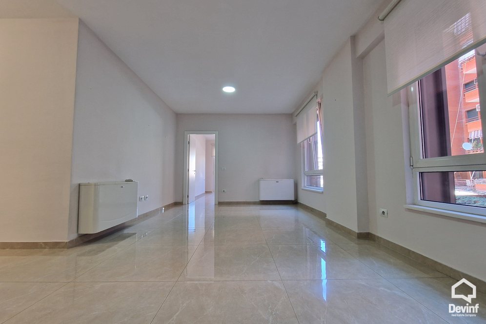 Tirane Qera Zyre 1+1 Rruga Myslym Shyri, prane Gjykates se Larte apartament zyre