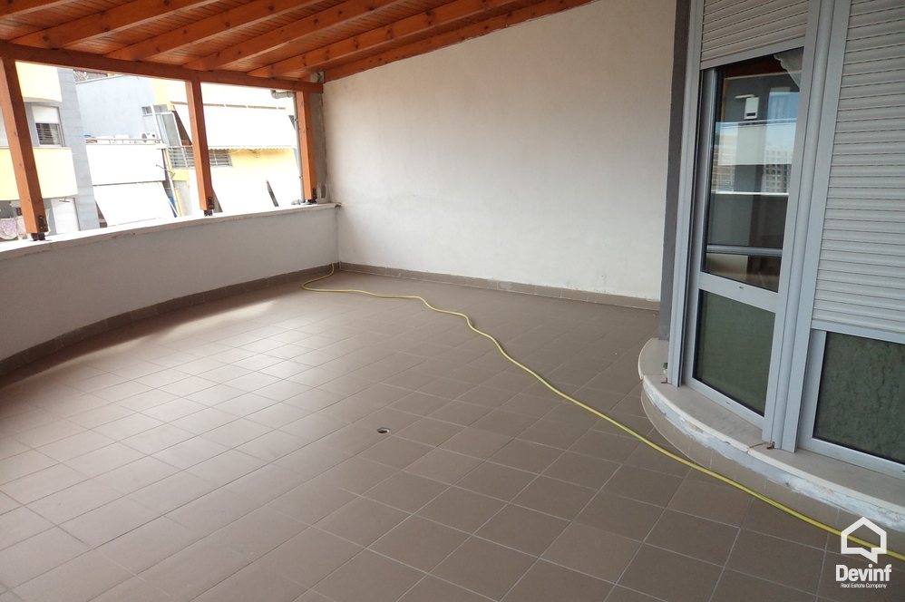 Tirane For Sale Apartment 1+1+A Kavaja Street, near Globe Center Apartment