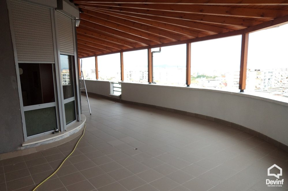 Tirane For Sale Apartment 1+1+A Kavaja Street, near Globe Center Apartment