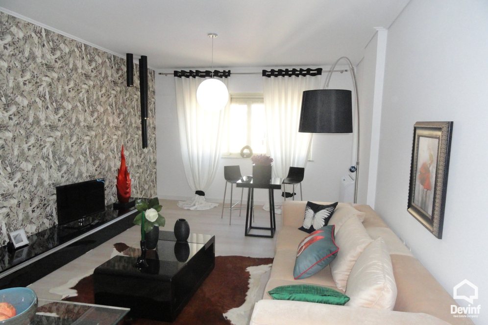 Tirane Qera Apartament 1+1+A Pallat i ri ne zonen e Tiranes se Re. apartament
