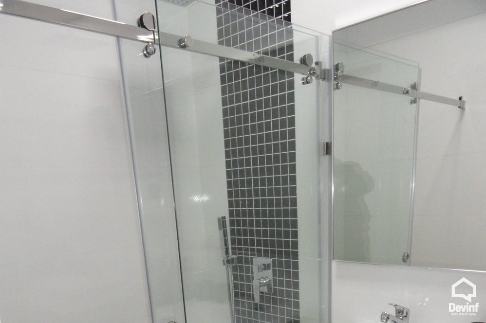Tirane Qera Apartament 1+1+A Pallat i ri ne zonen e Tiranes se Re. apartament