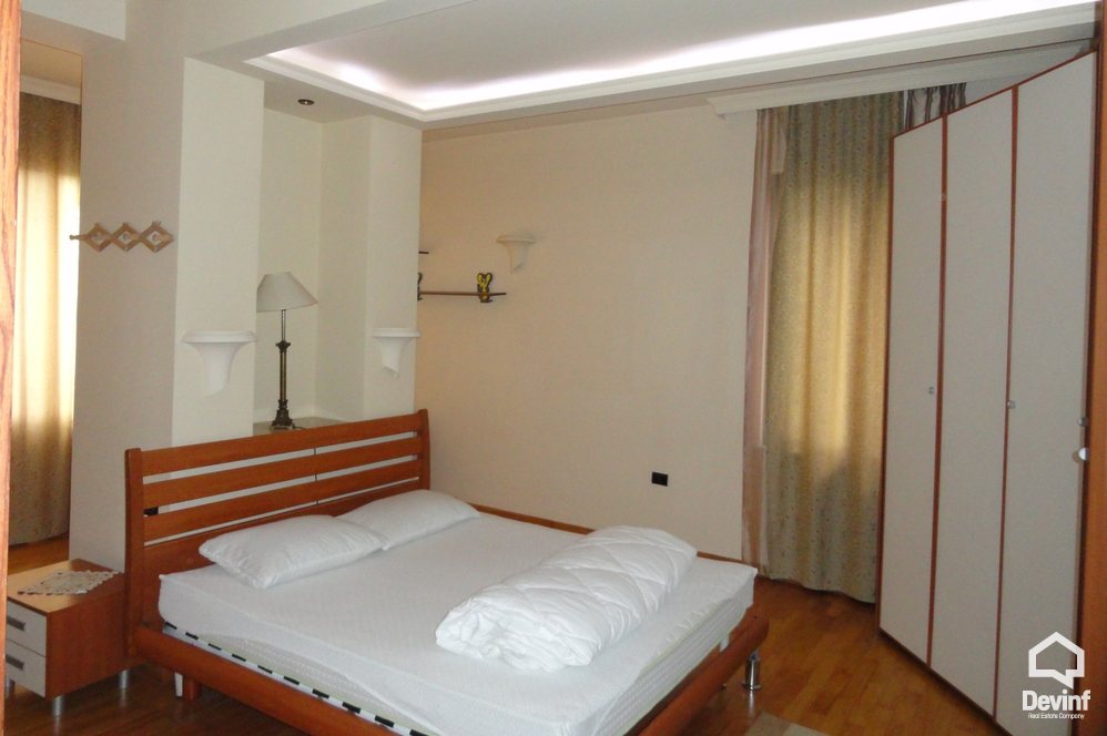 Tirane Shitje Apartament 2+1+G Apartament i ri ne zemer te zones se Bllokut apartament