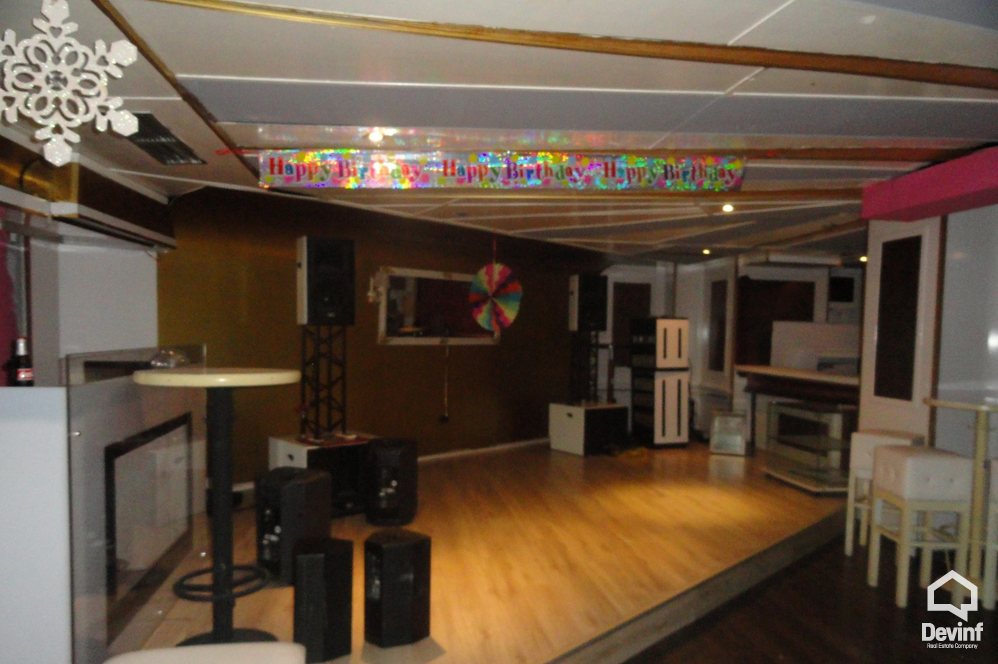 Tirane For Rent Bar-Restaurant  Pub in the center of Tirana 