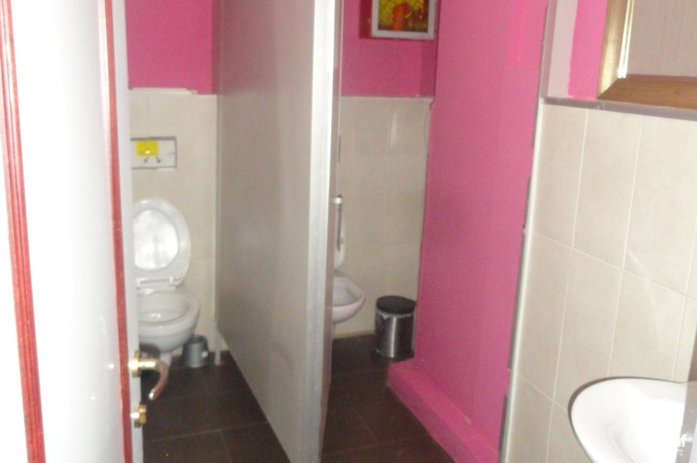 Tirane For Rent Bar-Restaurant  Pub in the center of Tirana 
