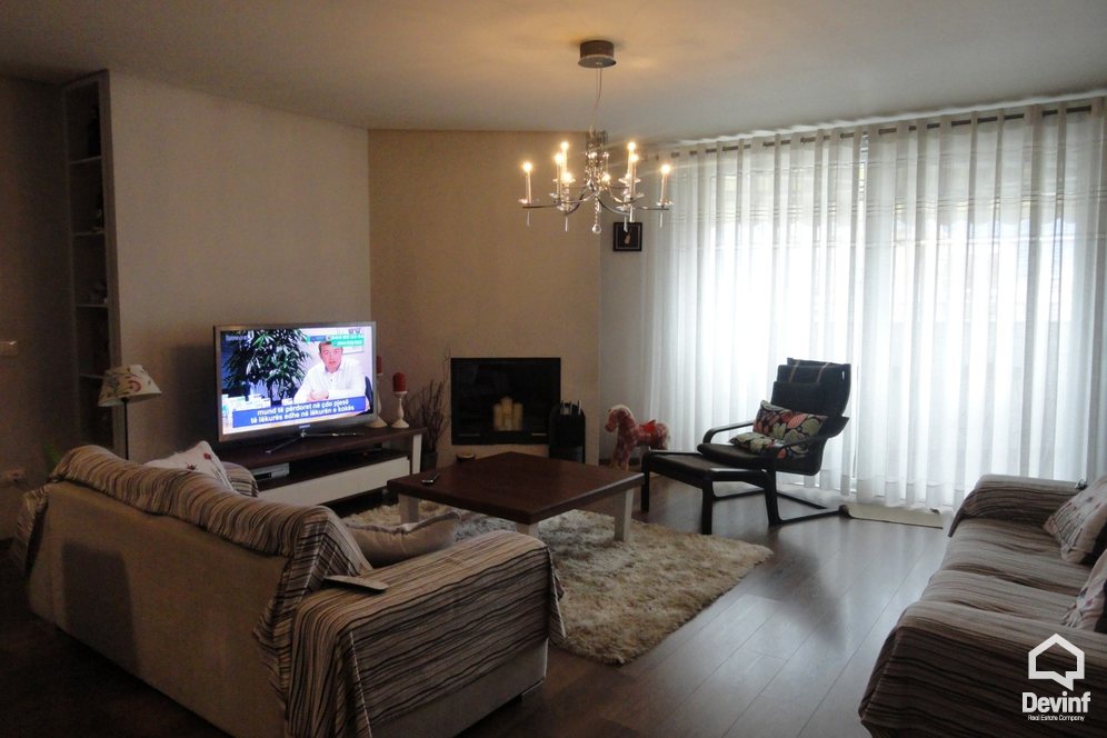 Tirane Shitje Apartament 2+1+A Prane zones se Gardes apartament