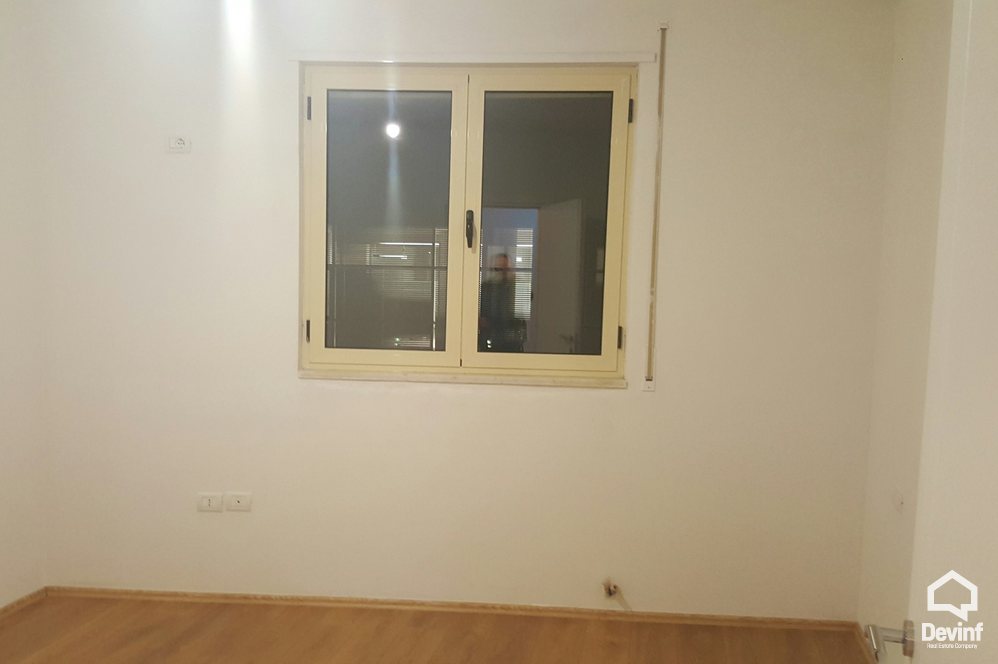 Tirane Qera Zyre  Pallat i ri prane Qendres Kristal apartament klinike dentare