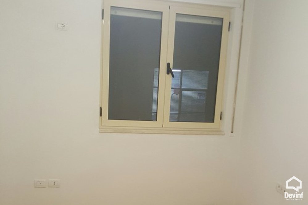 Tirane Qera Zyre  Pallat i ri prane Qendres Kristal apartament klinike dentare