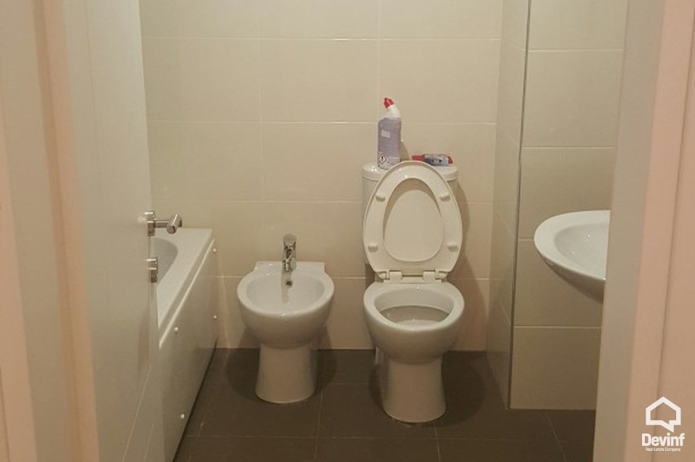 Tirane Qera Zyre  Pallat i ri prane Qendres Kristal apartament klinike dentare