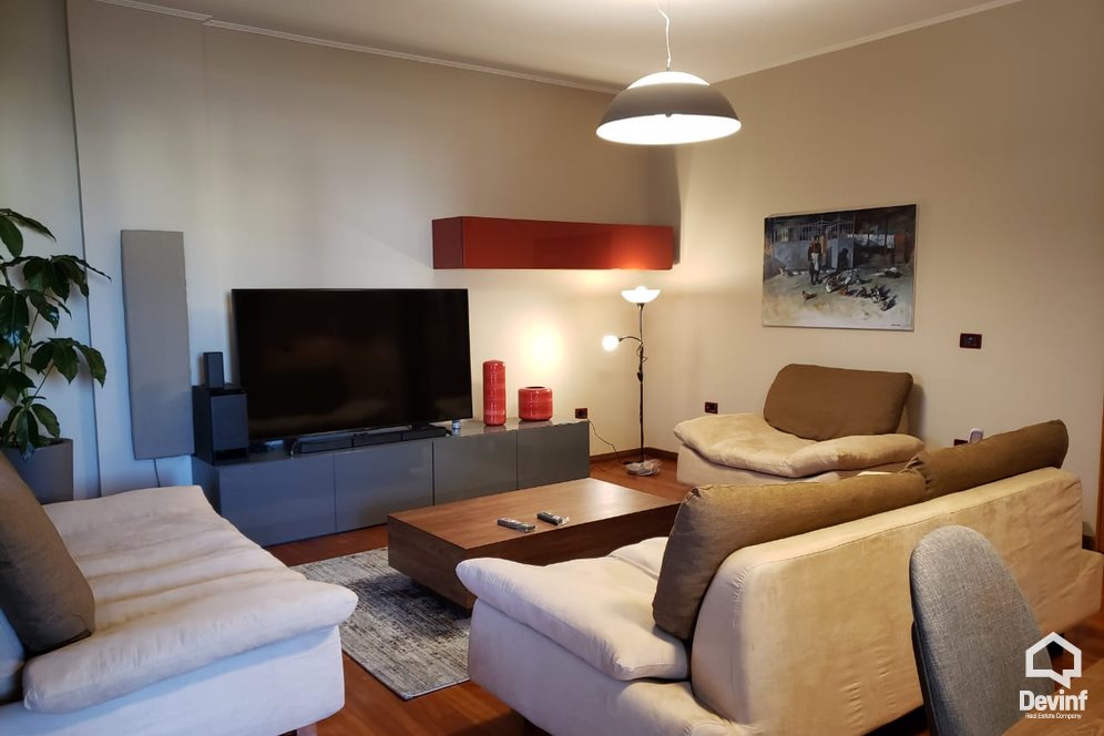 Tirane Qera Apartament 3+1+G Apartamenti ndodhet prane Klubit Sportiv Dinamo apartament
