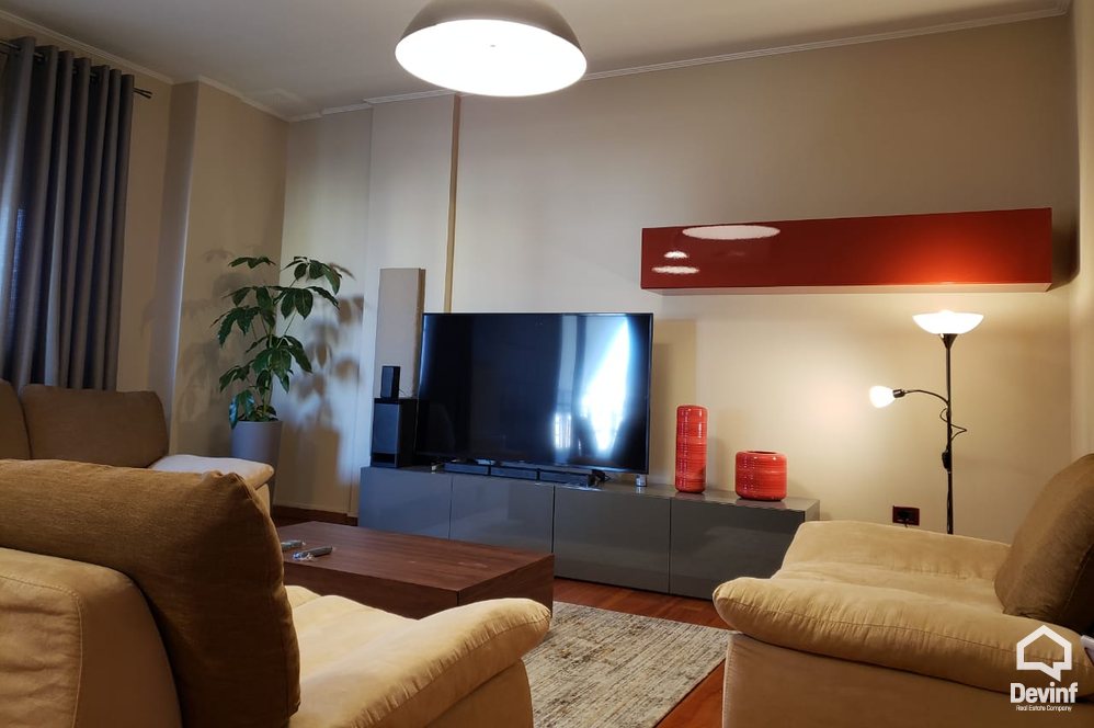 Tirane Qera Apartament 3+1+G Apartamenti ndodhet prane Klubit Sportiv Dinamo apartament