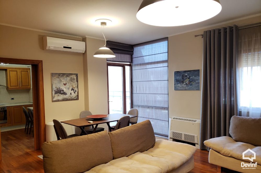 Tirane Qera Apartament 3+1+G Apartamenti ndodhet prane Klubit Sportiv Dinamo apartament