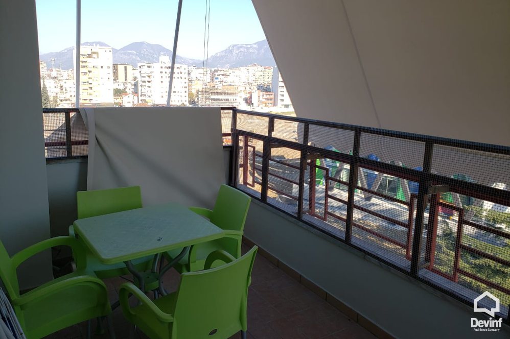 Tirane Qera Apartament 3+1+G Apartamenti ndodhet prane Klubit Sportiv Dinamo apartament