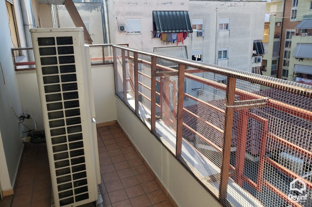 Tirane Qera Apartament 3+1+G Apartamenti ndodhet prane Klubit Sportiv Dinamo apartament