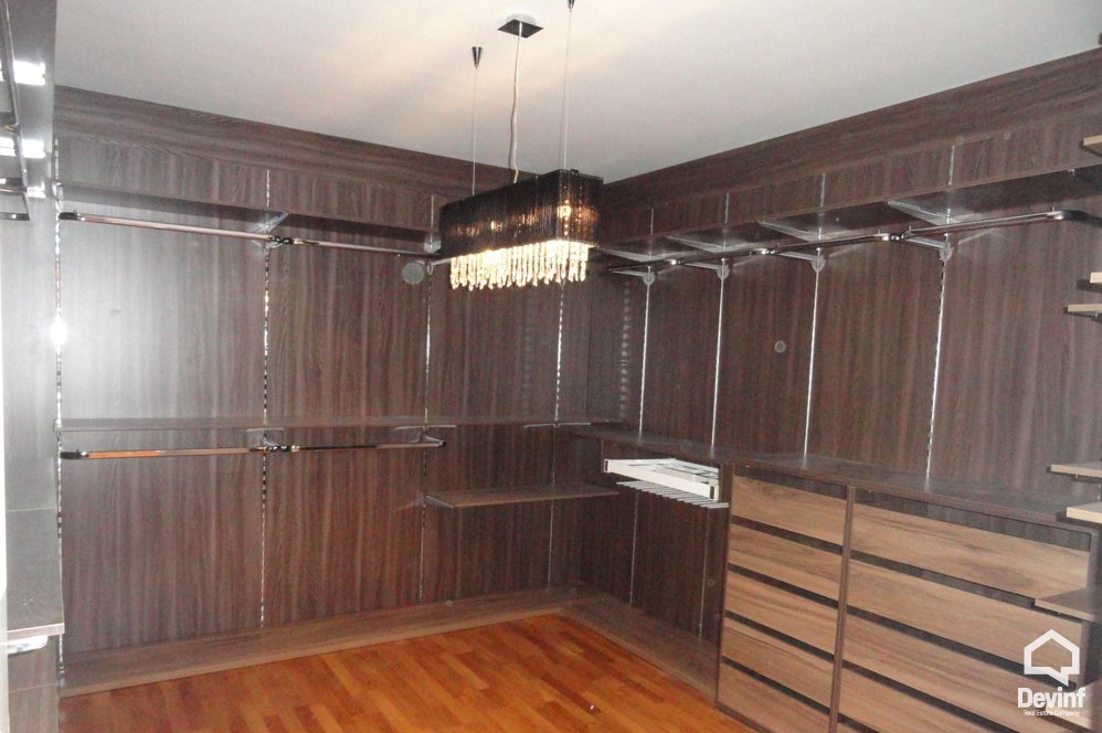 Tirane For Rent Villa Me shume se 4 dhoma Villa in a residential compound located in Farka area  Residential Complex