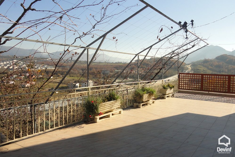 Tirane For Sale Villa 2+1+A This property is located near TEG center, in Farka area. 