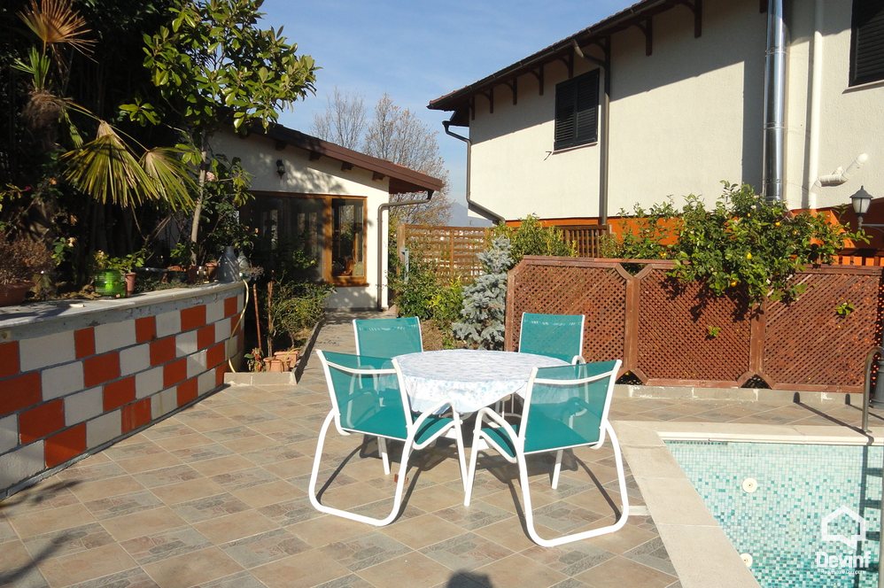 Tirane For Sale Villa 2+1+A This property is located near TEG center, in Farka area. 