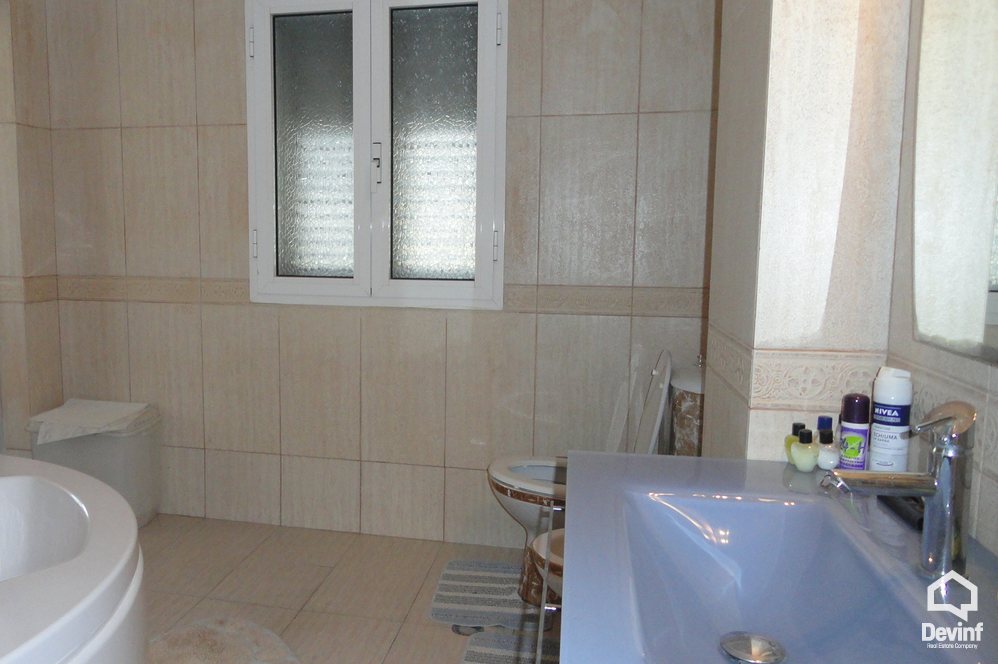 Tirane For Sale Villa 2+1+A This property is located near TEG center, in Farka area. 