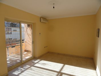 Zyre Qera Apartament ne Rr. Myslym Shyri