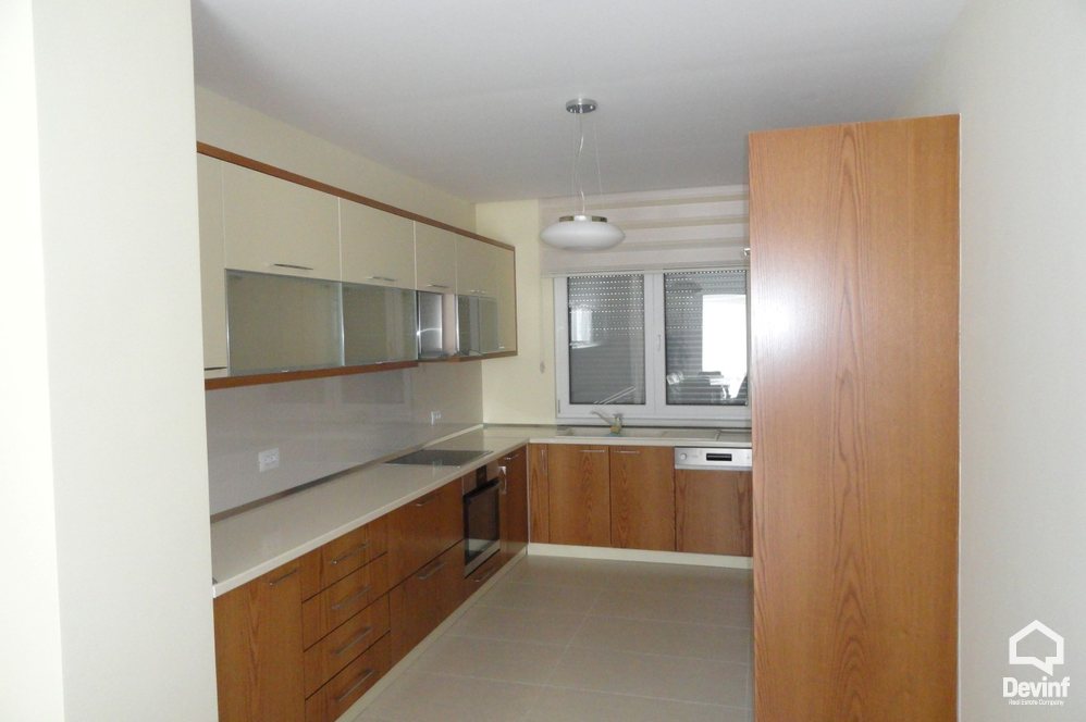 Tirane Qera Vile 3+1+A Vile ne kompleks residencial prane TEG vile kompleks rezidencial