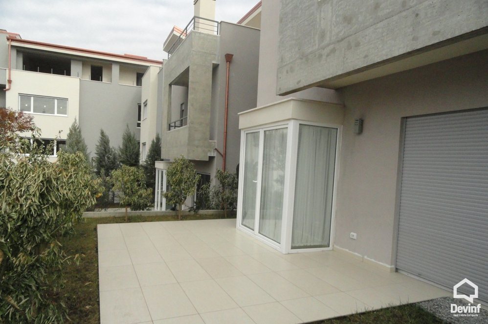 Tirane Qera Vile 3+1+A Vile ne kompleks residencial prane TEG vile kompleks rezidencial