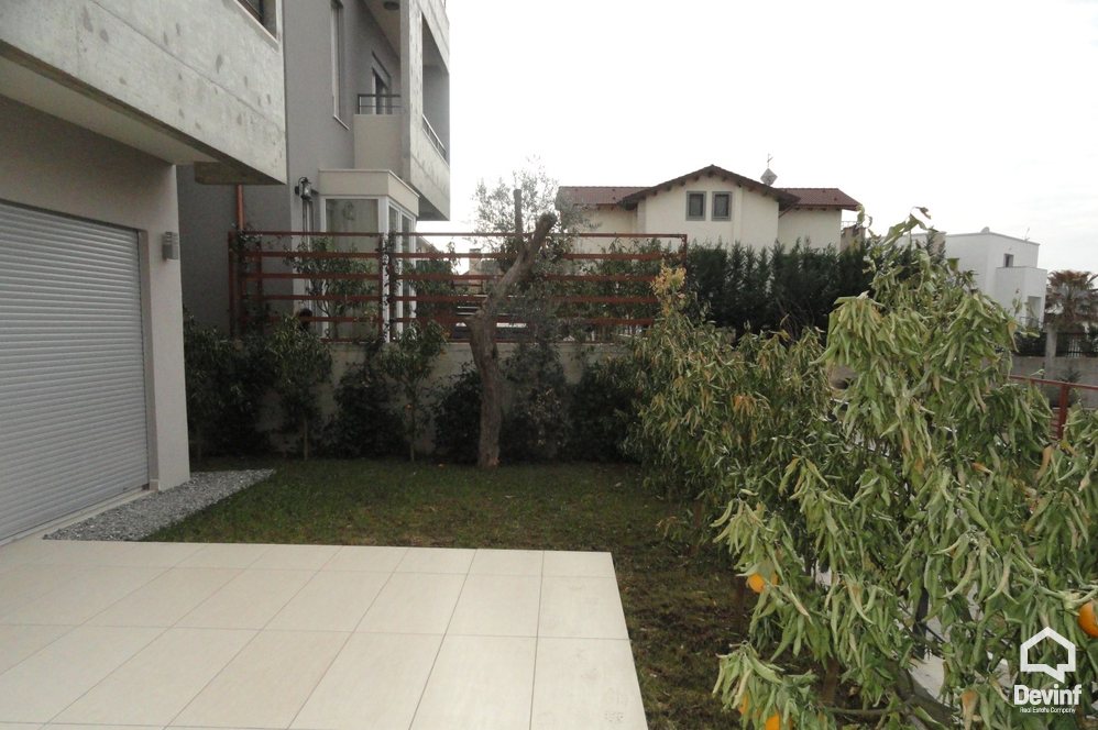Tirane Qera Vile 3+1+A Vile ne kompleks residencial prane TEG vile kompleks rezidencial