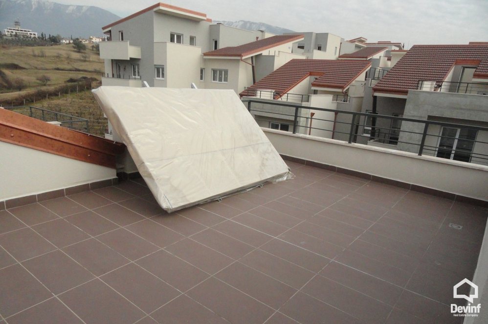 Tirane Qera Vile 3+1+A Vile ne kompleks residencial prane TEG vile kompleks rezidencial
