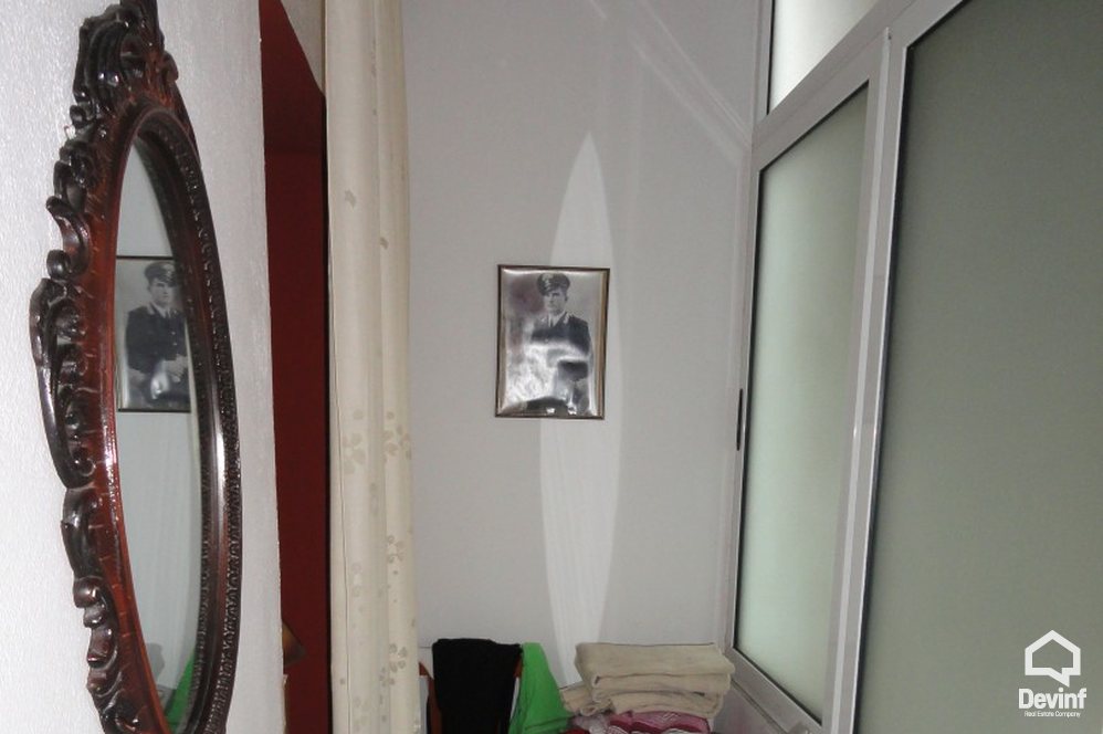 Tirane Shitje Apartament 2+1+G Pallati ndodhet prane Tregut Elektrik apartament