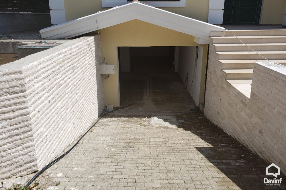 Tirane For Sale Villa 4+1+G Villa residential complex located in Tirane-Elbasan Highway  Residential Complex