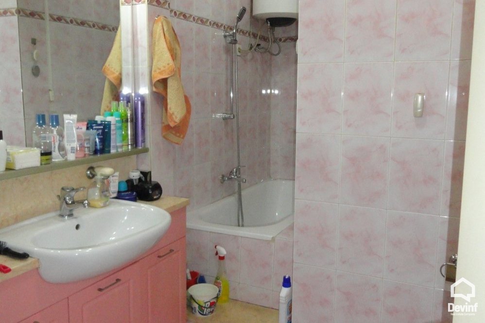 Tirane Shitje Apartament 3+1+A Apartament prane LIbrit Universitar apartament